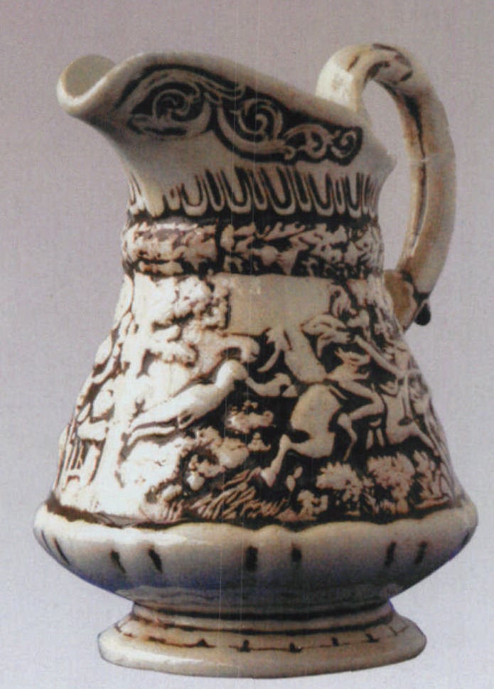 十九世纪末二十世纪早期浮雕人物故事纹啤酒杯