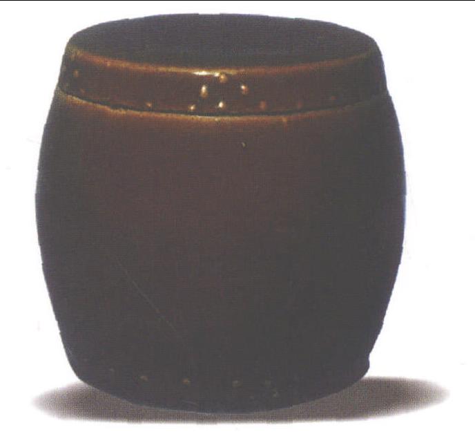 明·红釉鼓形罐