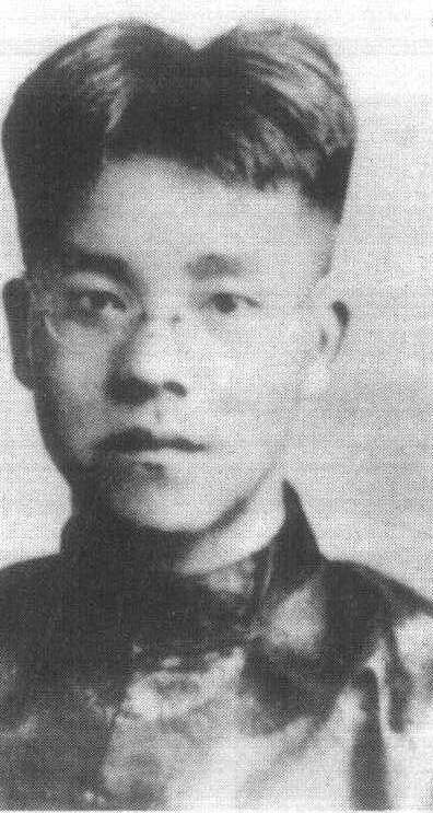 5.潘漠华(1902—1934)，浙江人，中共党员。1932年12月来津任中共天津市委宣传部长，主持天津“左联”组织的工作。在此期间出版了《哒哒》、《天津青年》、《天津文化》诸刊物，1934年被国民党杀害。