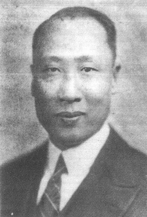 3.张彭春(1892—1957)，字仲述，天津人。早年曾多次组织南开师生演出话剧，为天津早期话剧运动倡导人之一。