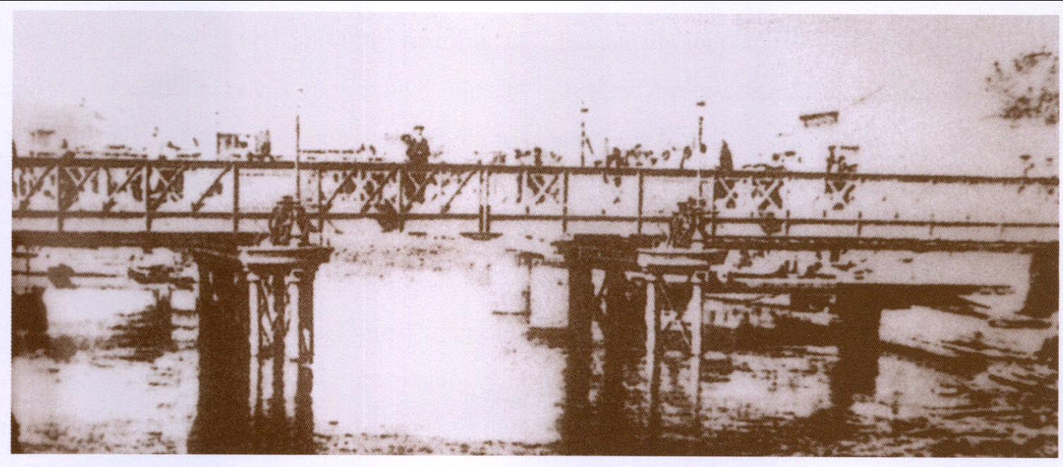 天津第一座开启铁桥建成