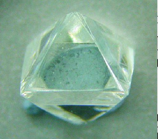 钻石的单晶体形态